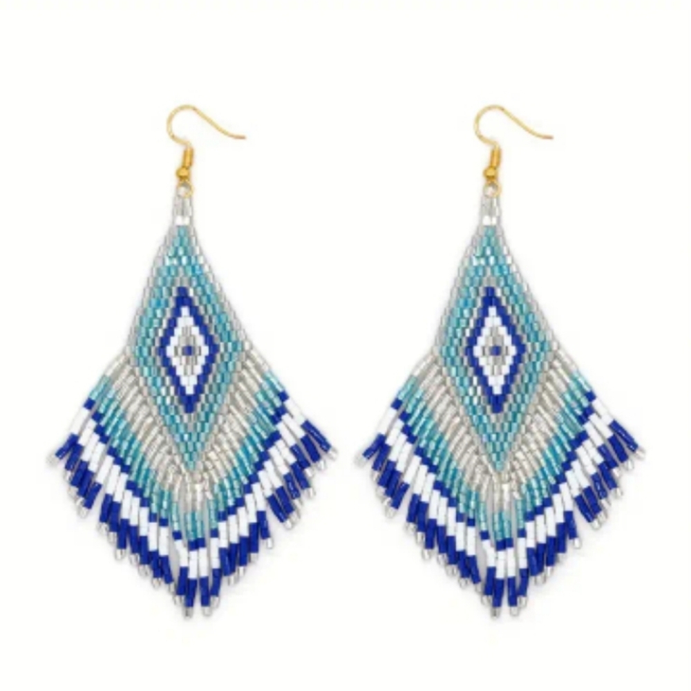 🆕️ Artisan Hand Beaded Chic Blue and Silver Beaded Earrings